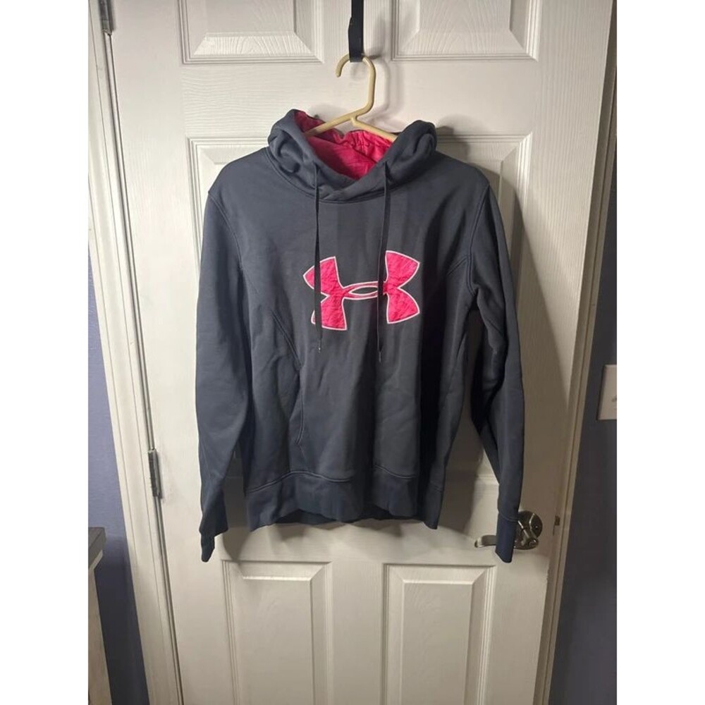 Under armour pink sweatshirt